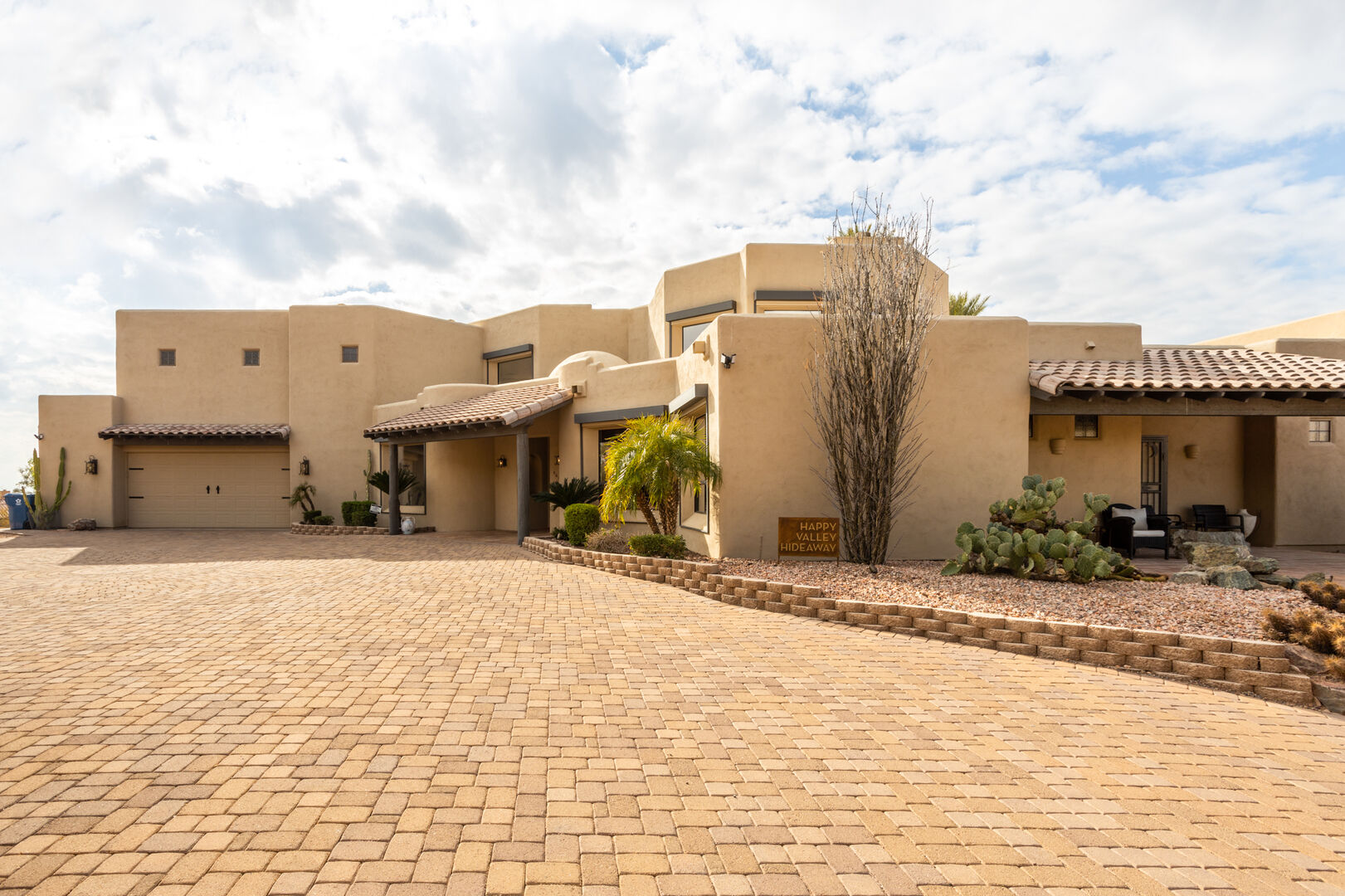 exterior of a villa rental in phoenix