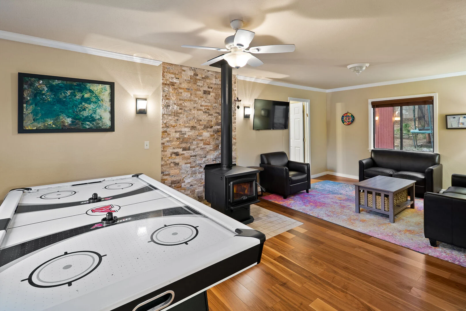 Flagstaff, AZ Vacation Rentals with a Game Room