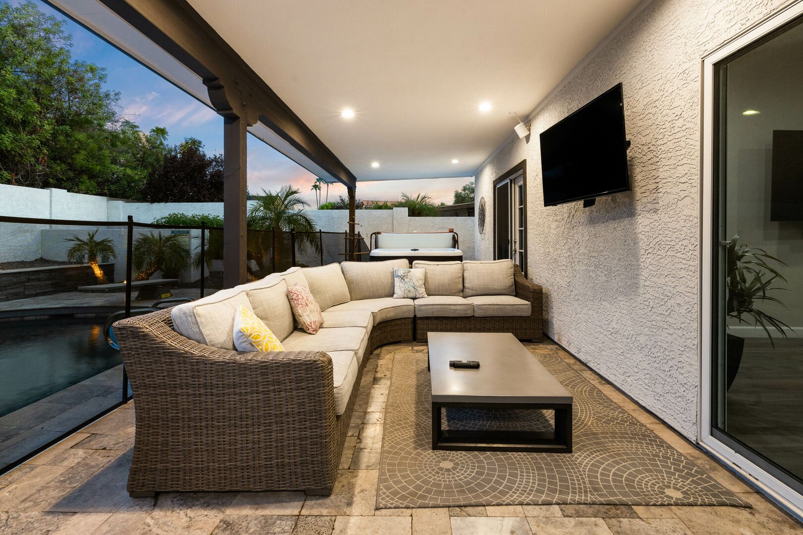 scottsdale rental with hot tub