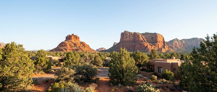 Bell Rock and Courthouse Butte seen from the Village of Oak Creek south of Sedona